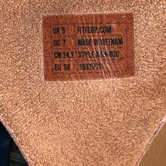 Fitflop Pink and Tan Sandals T-Strap Comfort - Picture 6 of 6